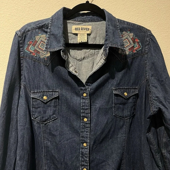 Red River Outfitters Pearl Snap Shirt Women 1X Denim Embroidery Rodeo - Picture 5 of 7